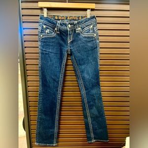 Rock revival women’s Heather Jean, NWOT. Easy straight size 25.